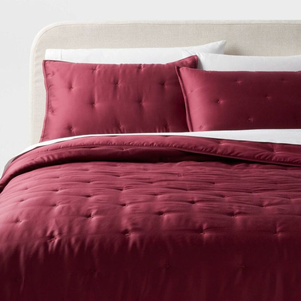 Threshold Comforter Set Lyocell Satin Cooling Quilting Wine Red King